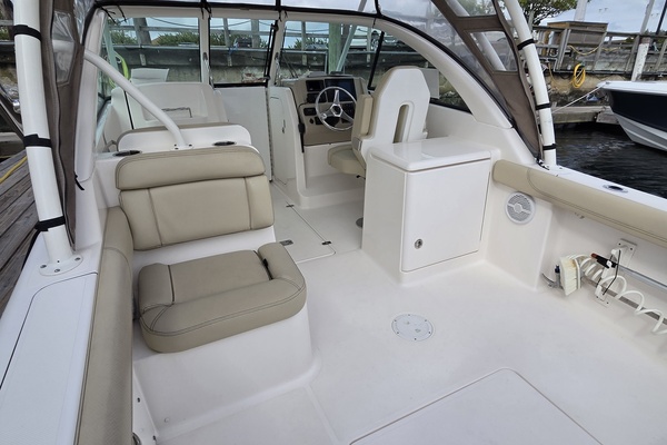 Sullybration 26ft Pursuit Yacht For Sale