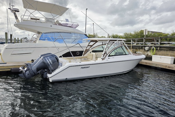 Sullybration 26ft Pursuit Yacht For Sale