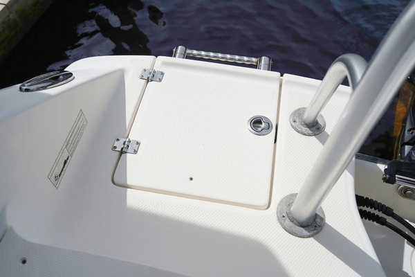 20ft Robalo Yacht For Sale
