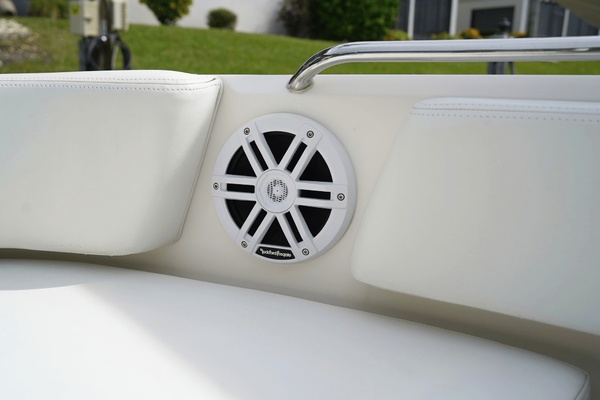20ft Robalo Yacht For Sale