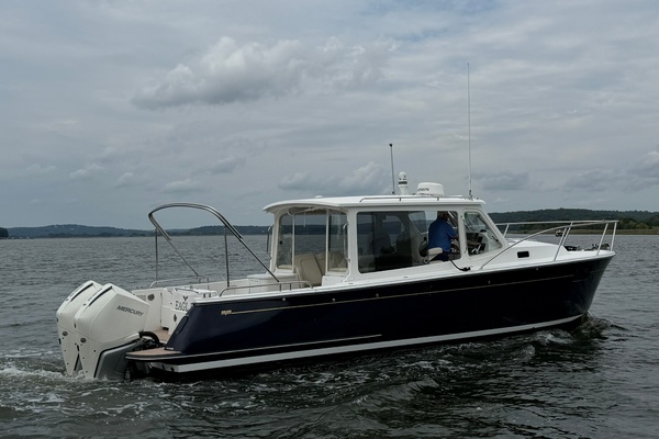 Eagl III 38ft MJM Yacht For Sale