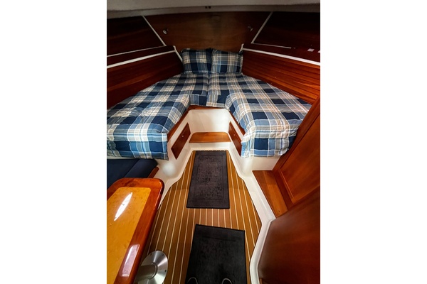 Brandy Girl 33ft Back Cove Yacht For Sale