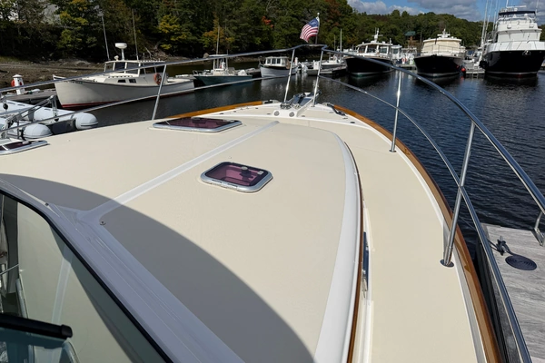 Sabre 40 Sedan Yacht For Sale