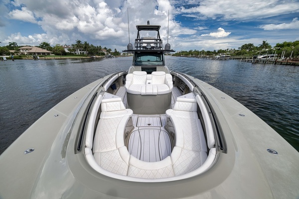 65ft HCB Yacht For Sale