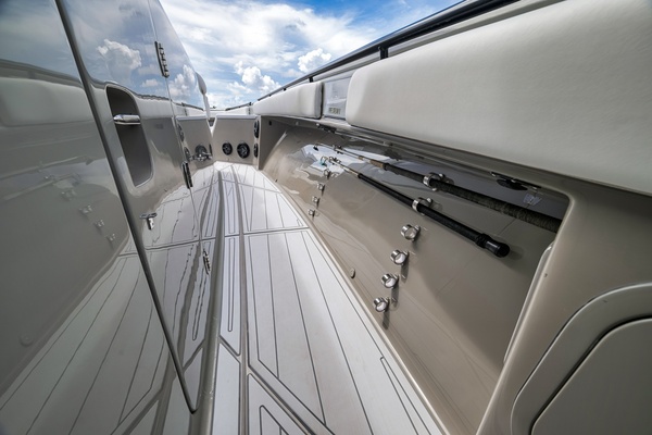 65ft HCB Yacht For Sale