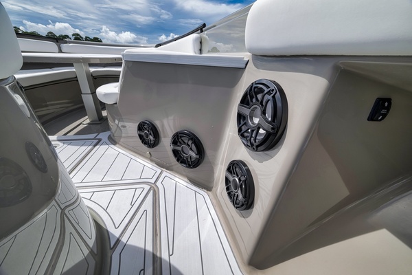 65ft HCB Yacht For Sale