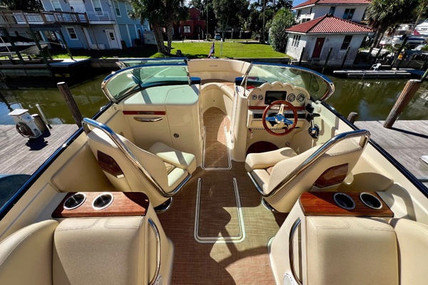 27ft Chris Craft Yacht For Sale