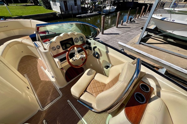27ft Chris Craft Yacht For Sale