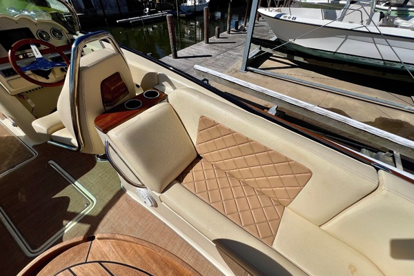 27ft Chris Craft Yacht For Sale