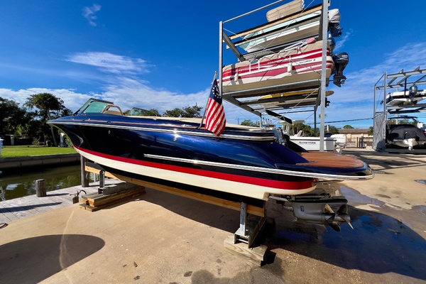27ft Chris Craft Yacht For Sale