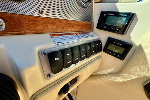 27ft Chris Craft Yacht For Sale