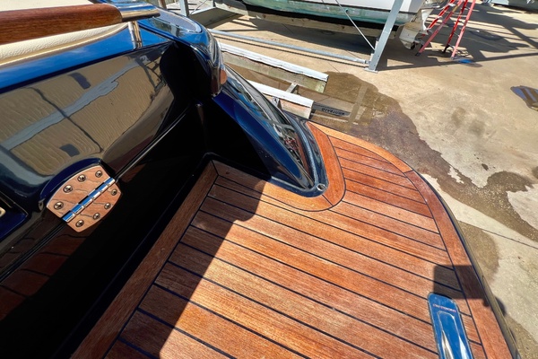 27ft Chris Craft Yacht For Sale