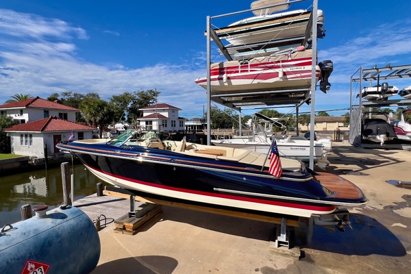 27ft Chris Craft Yacht For Sale