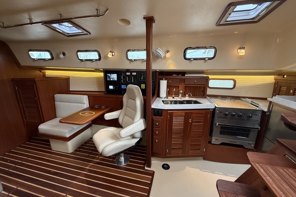 38ft Island Packet Yacht For Sale