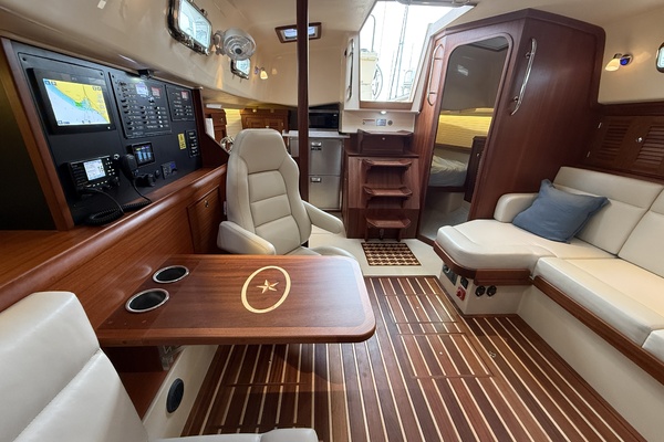 38ft Island Packet Yacht For Sale