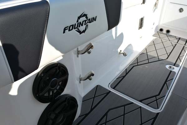 Fountain 32 NX Yacht For Sale