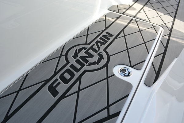 Fish Tales IV 32ft Fountain Yacht For Sale
