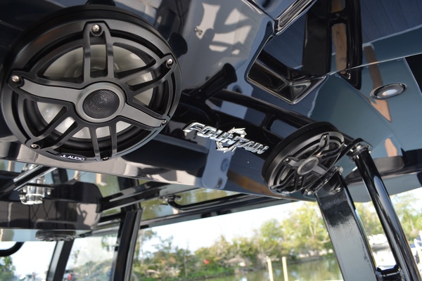 Fish Tales IV 32ft Fountain Yacht For Sale