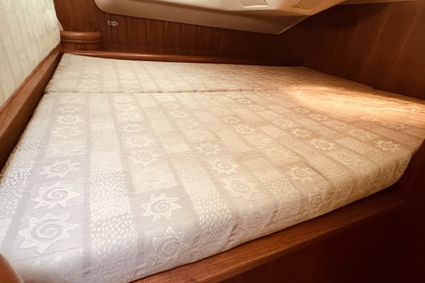 Second Life 35ft Hunter Yacht For Sale