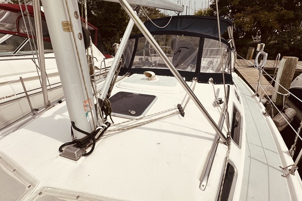 Second Life 35ft Hunter Yacht For Sale