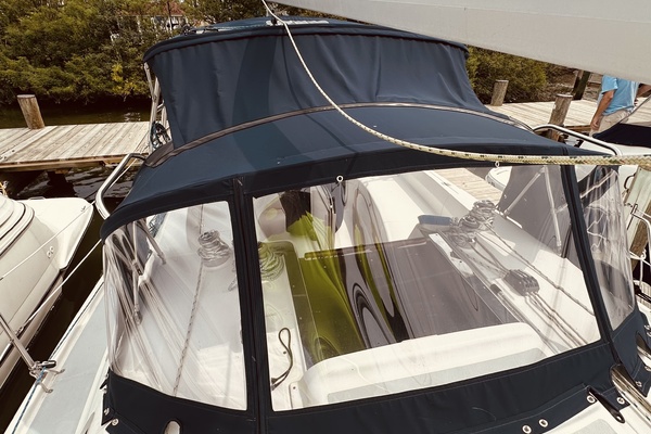 Second Life 35ft Hunter Yacht For Sale