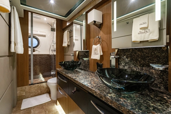 Sea Ray L65 Yacht For Sale