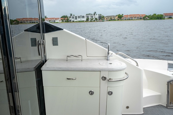 Bella 65ft Sea Ray Yacht For Sale