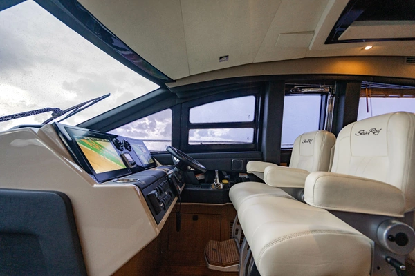 Sea Ray L65 Yacht For Sale