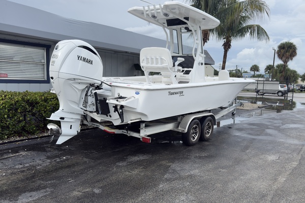 25ft Tidewater Yacht For Sale