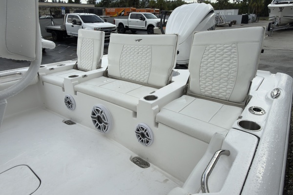 25ft Tidewater Yacht For Sale