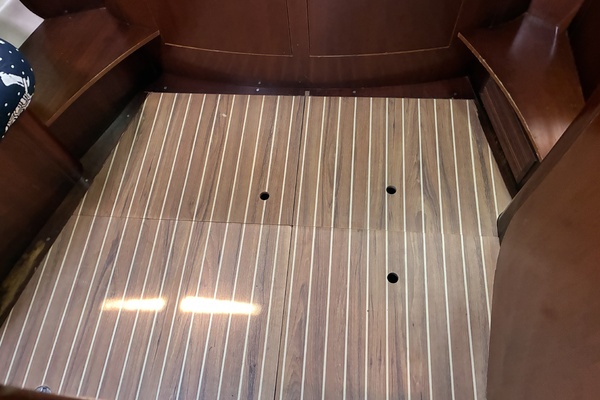 Southern Rain 44ft Beneteau Yacht For Sale