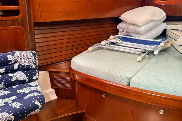 Southern Rain 44ft Beneteau Yacht For Sale