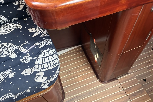 Southern Rain 44ft Beneteau Yacht For Sale