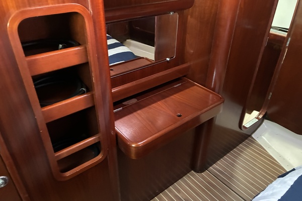 Southern Rain 44ft Beneteau Yacht For Sale