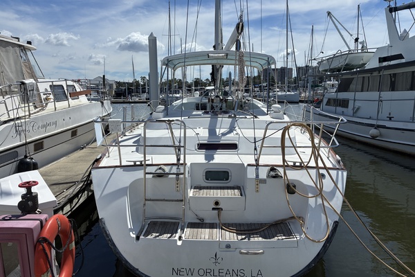 Southern Rain 44ft Beneteau Yacht For Sale