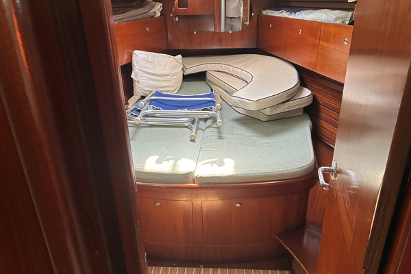 Southern Rain 44ft Beneteau Yacht For Sale
