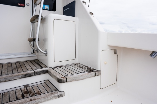 Ravenous 48ft Viking Yacht For Sale
