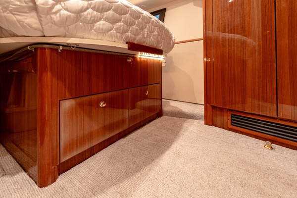 Ravenous 48ft Viking Yacht For Sale