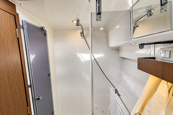 Jeanneau NC 1095 Coupe Yacht For Sale