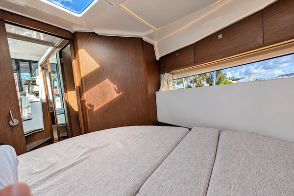 Jeanneau NC 1095 Coupe Yacht For Sale