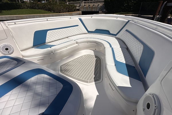 40ft Intrepid Yacht For Sale