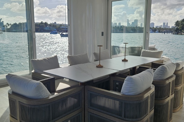 THE MYTH 50ft Custom Yacht For Sale