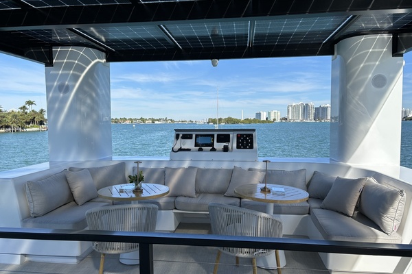 THE MYTH 50ft Custom Yacht For Sale