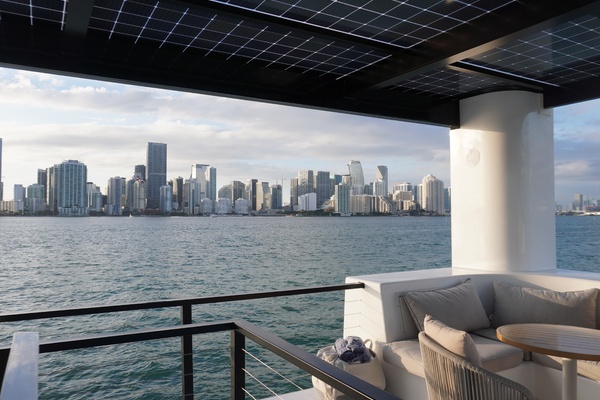 THE MYTH 50ft Custom Yacht For Sale