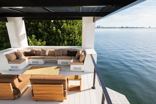 THE MYTH 50ft Custom Yacht For Sale