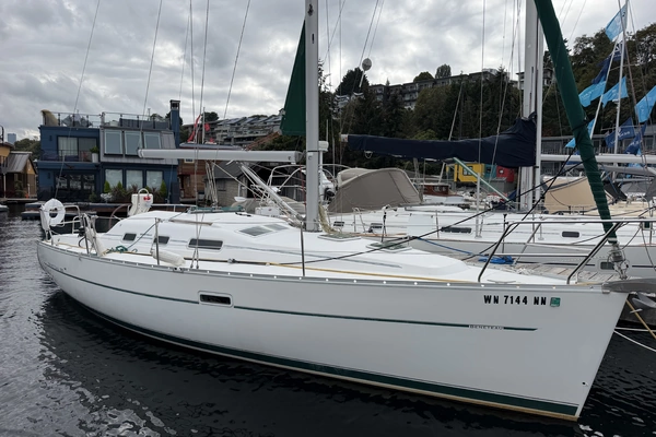 33-ft-Beneteau-2004-- Seattle Washington United States  yacht for sale