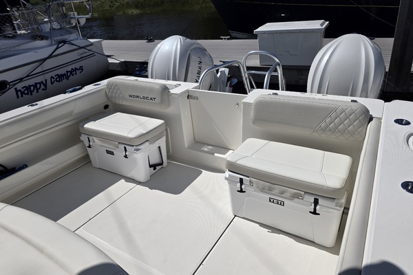 32ft World Cat Yacht For Sale