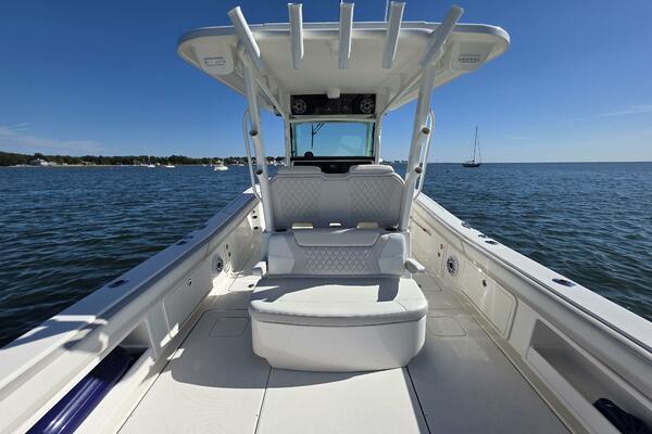32ft World Cat Yacht For Sale