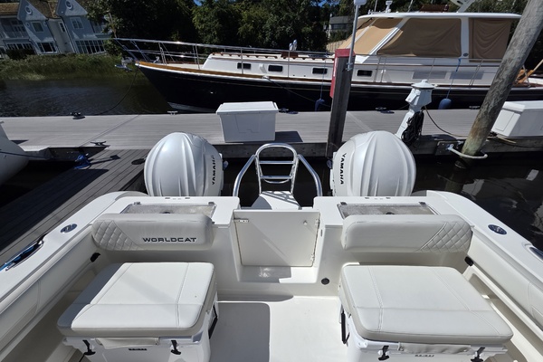 32ft World Cat Yacht For Sale