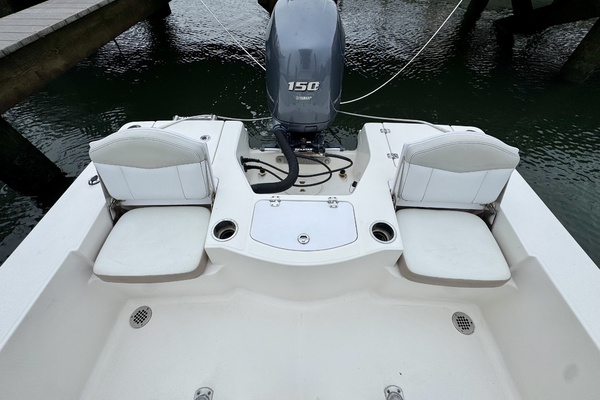 20ft Robalo Yacht For Sale